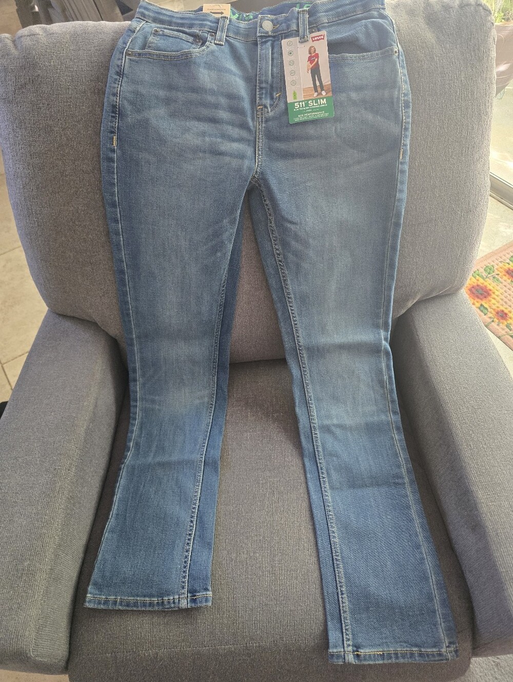 Levi's Kids Flare Jeans in Medium Blue Wash